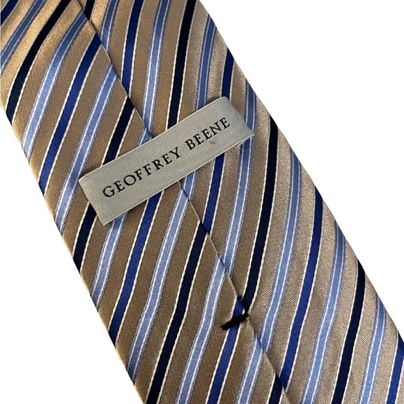 Geoffrey Beene Tie - Picture 3 of 4